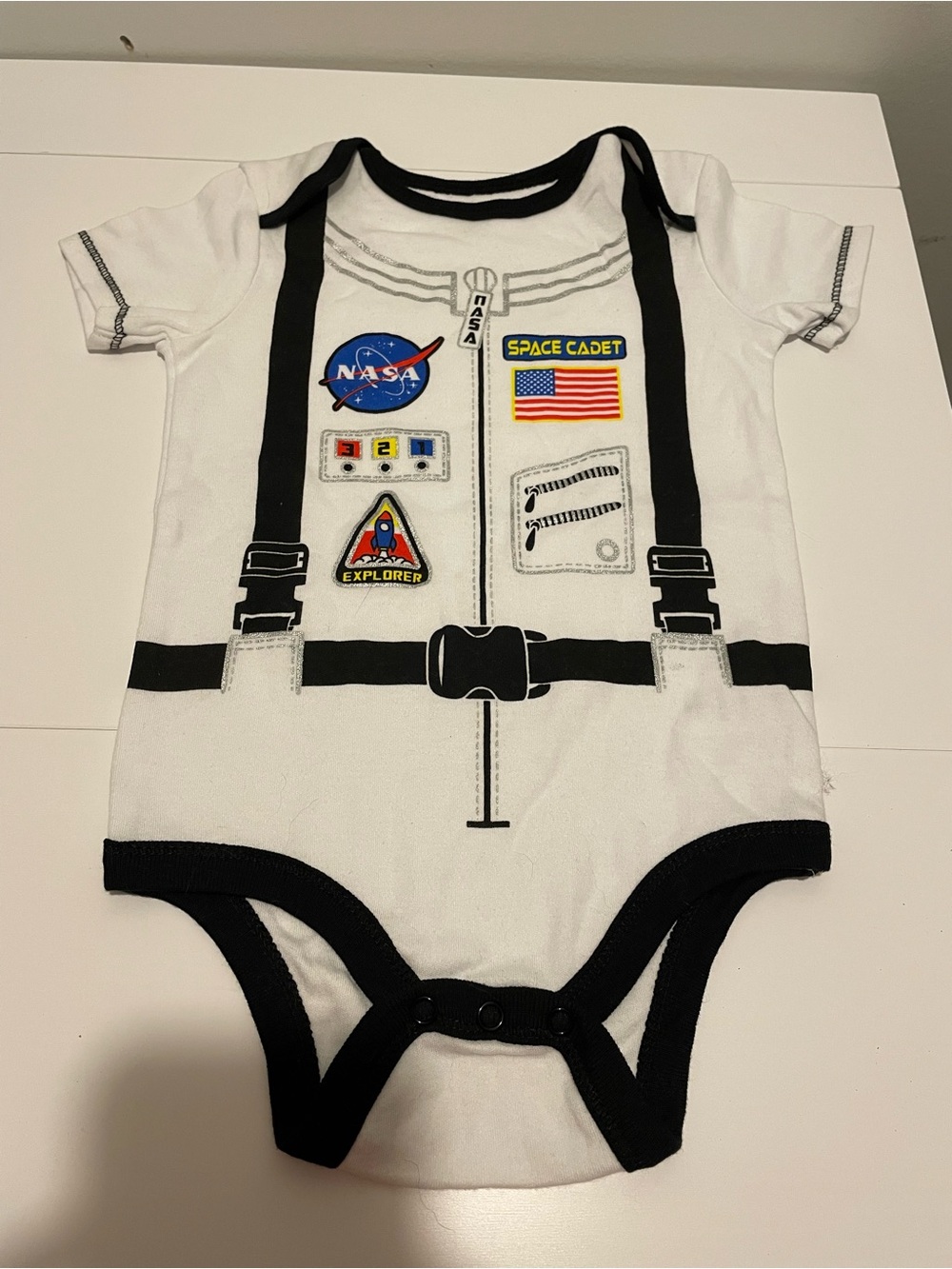 NASA Fun stuff Brand Baby Size 18 Month Astronaut One Piece Bodysuit costume